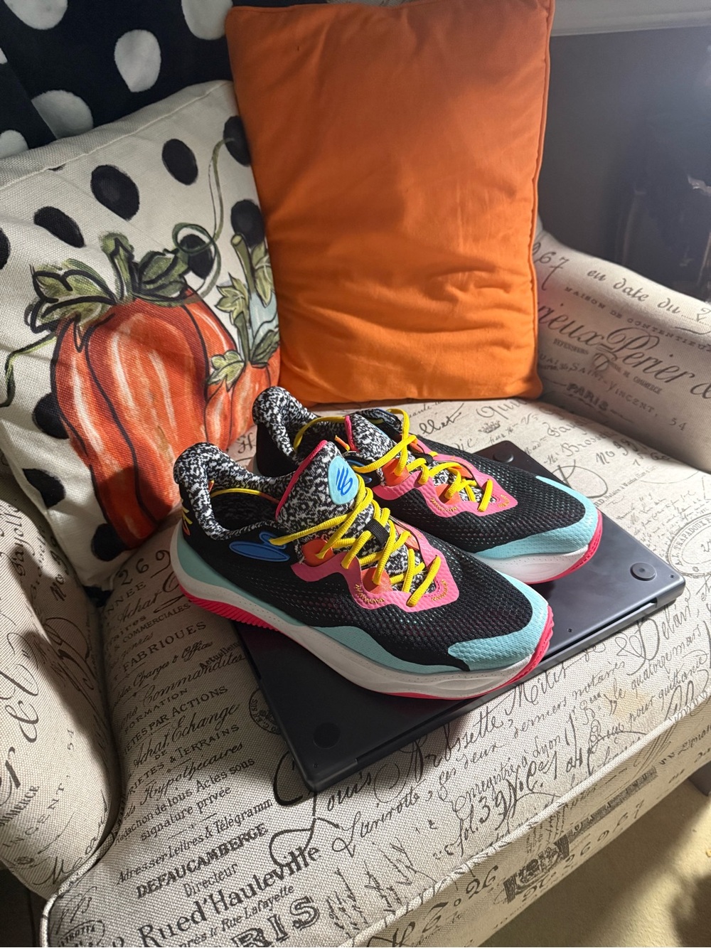 Under Armour Steph Curry Black ,Teal, Pink & Yellow Men’s Athletic Sneakers